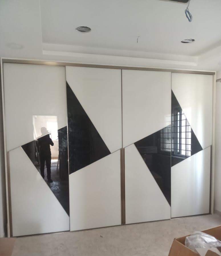 cheapest-low-price-lacquer-glass-wardrobe-designs-in-gurgaon-gurugram-best-lacquer-glass-dealers-manufacturers-in-gurgaon-india